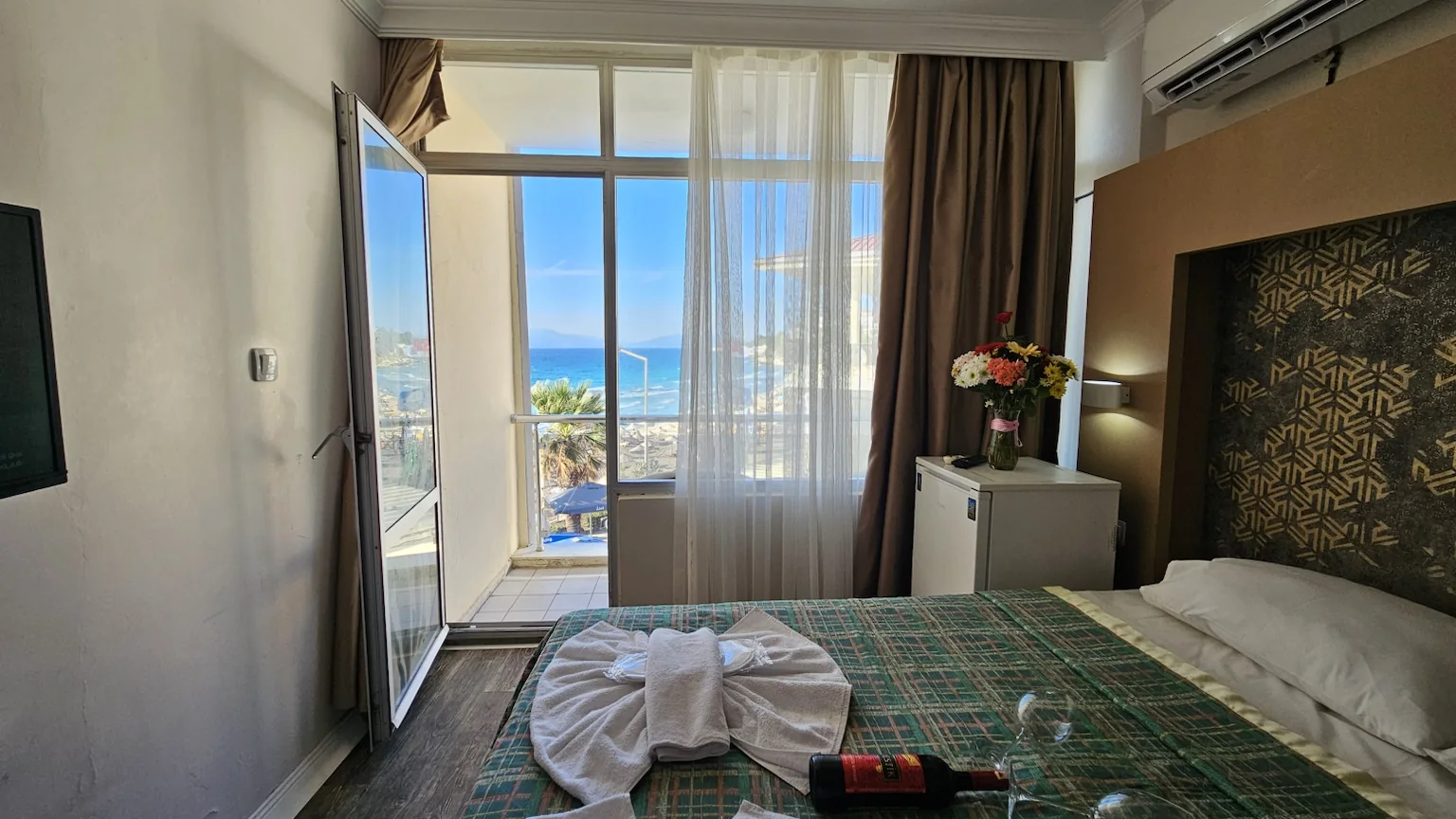 Ekin Otel Kuşadası